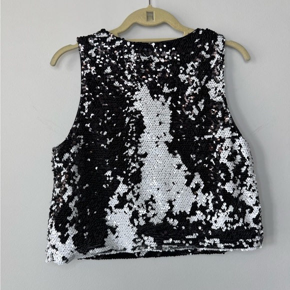 Gilbert Black & White Transforming Sequin Top – Size Large - Picture 13 of 16